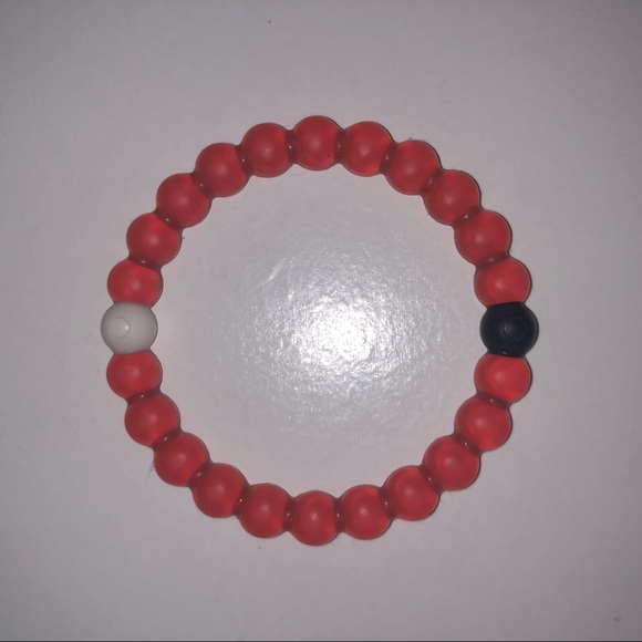 Red Lokai Bracelet for Supporting HIV Size: Small - Picture 3 of 3
